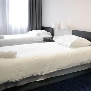 Baza Hotelowa Bobrowiecka 9 База отдыха Варшава
